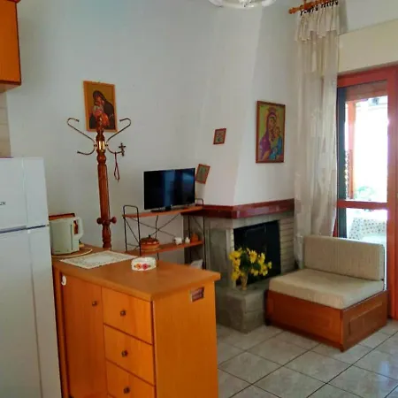 4 Bedrooms House With Wifi At Skala Fourkas Feriehus Skála Foúrkas